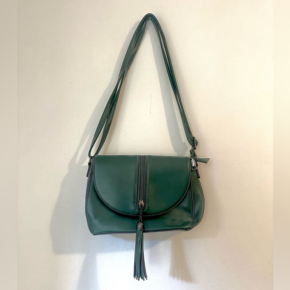 NEVER USED Genuine Green Leather Handbag with Zipper + Tassel Detail